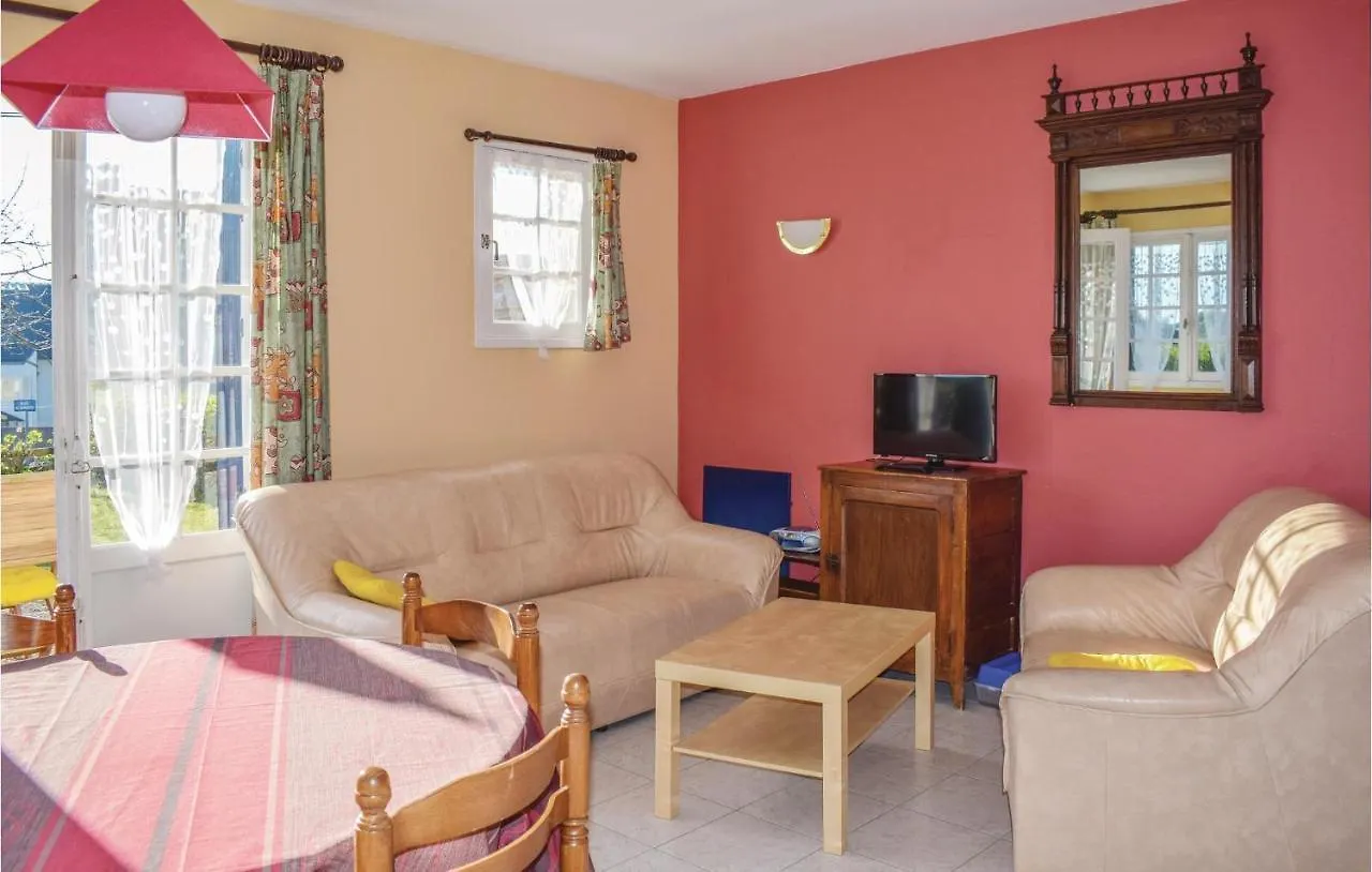 2 Bedroom Cozy Home In Saint Cast Le Guildo Holiday home Saint-Cast-le-Guildo