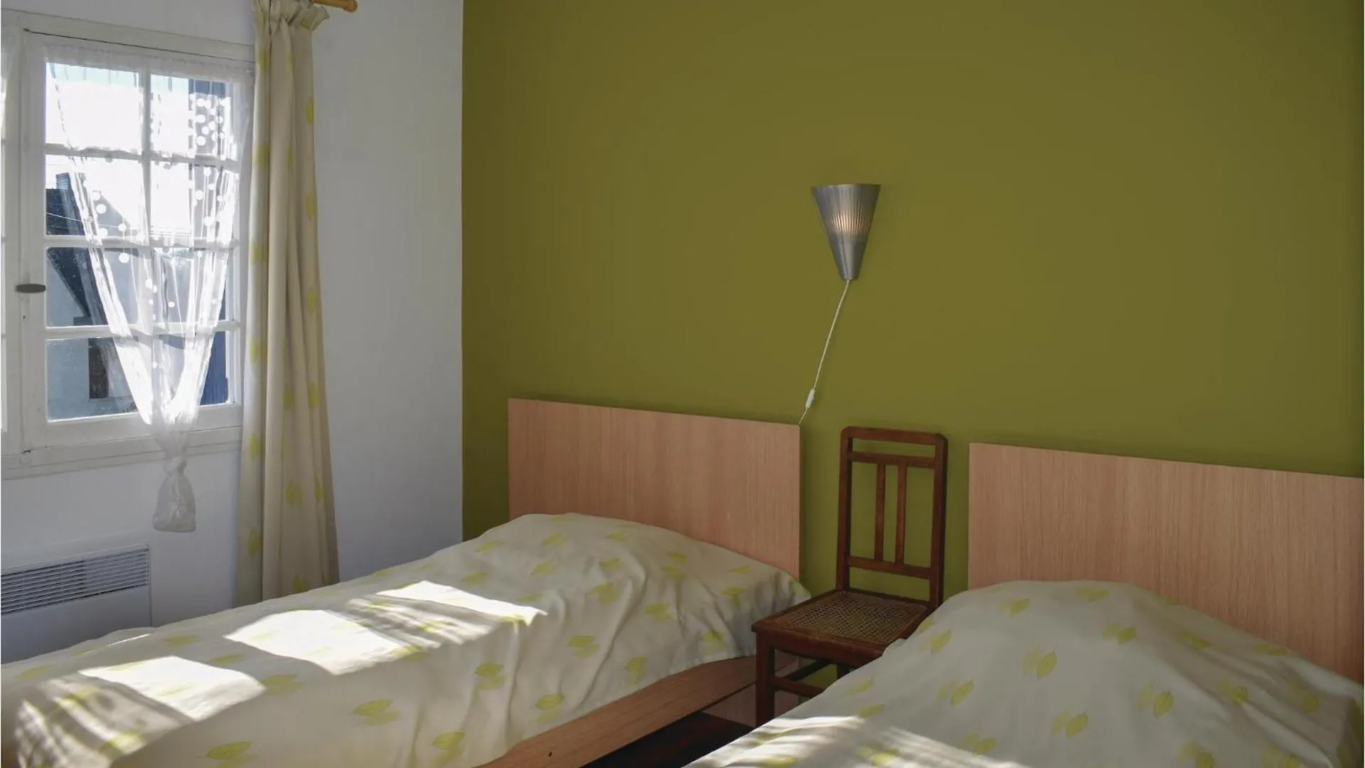 2 Bedroom Cozy Home In Saint Cast Le Guildo 0*, Saint-Cast-le-Guildo France