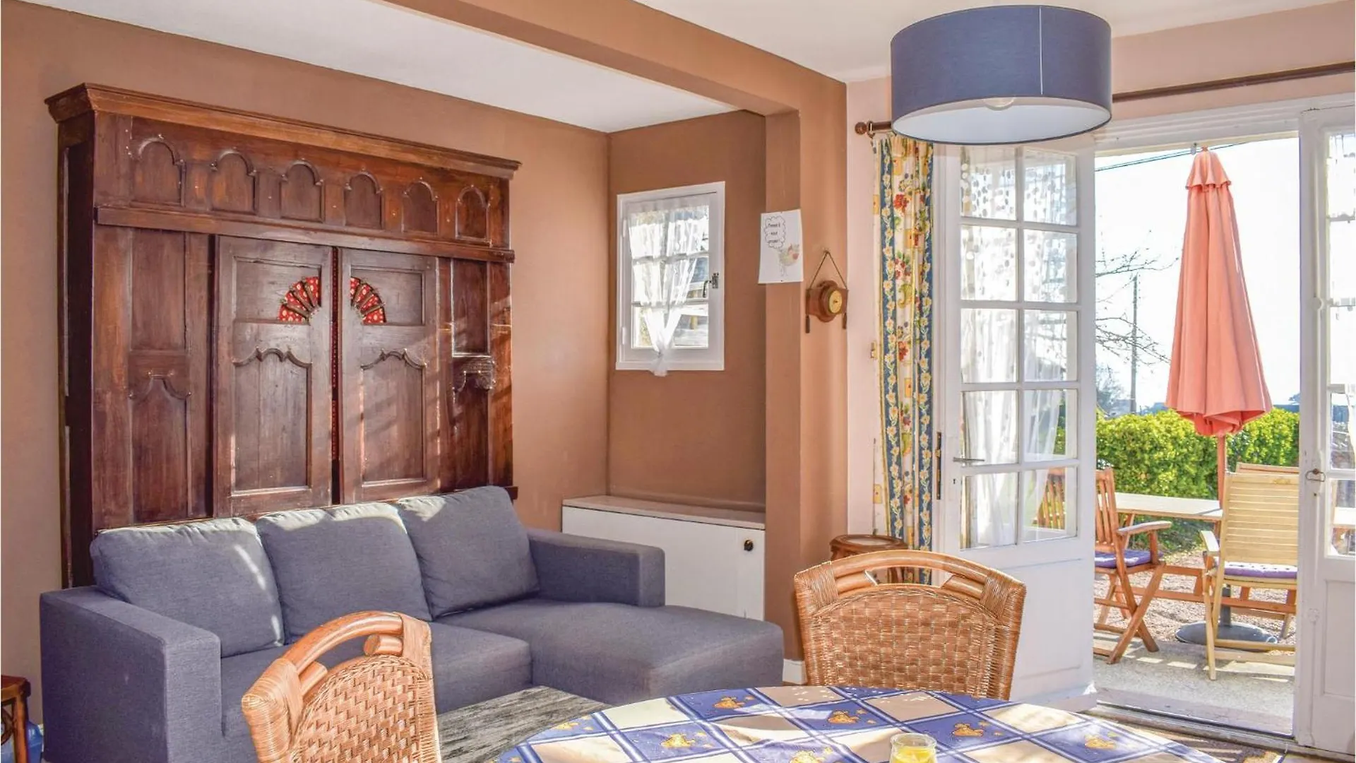 2 Bedroom Cozy Home In Saint Cast Le Guildo 0*, Saint-Cast-le-Guildo